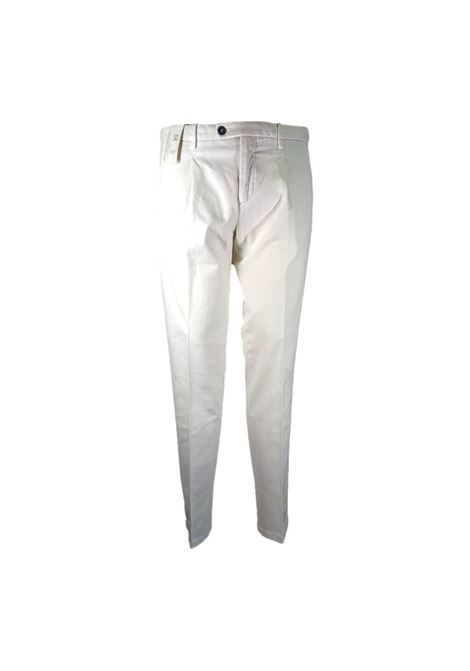 Sparvieri trousers with pleats SPARVIERI | Trousers | FW2212M C36101